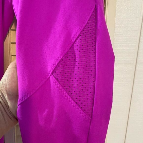 Pink Victoria Secret Yoga pants - Picture 8 of 9